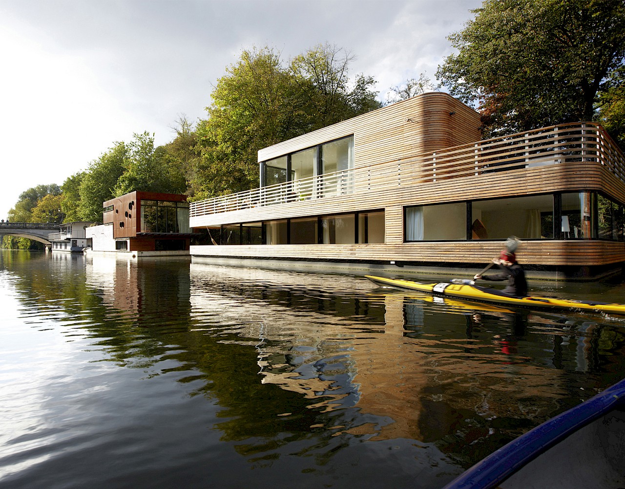 Moored Houseboat, Eilbekkanal — Amelie Rost